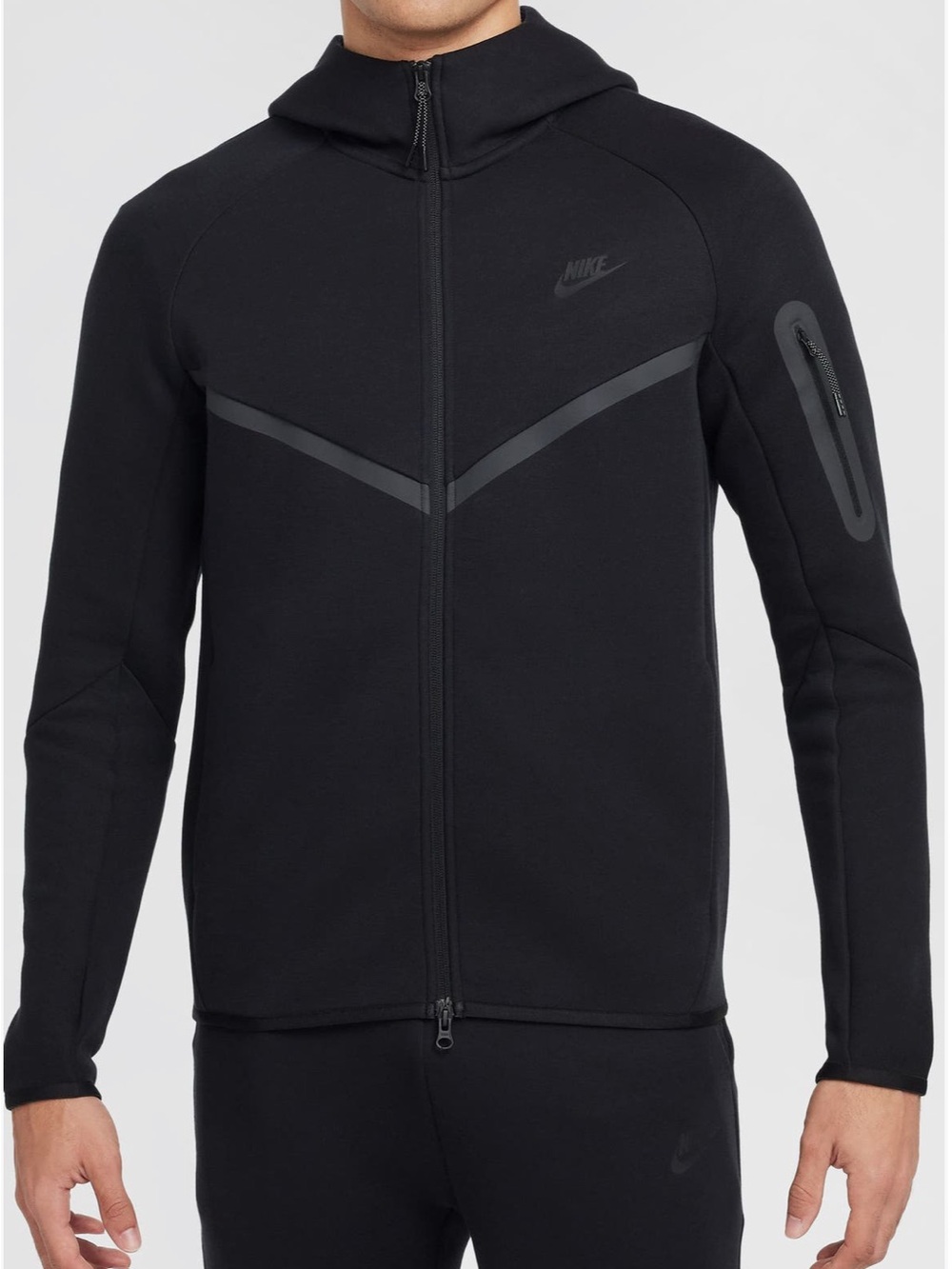 Nike Tech sweatsuit